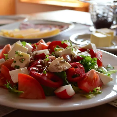 Szubikowka Bed & Breakfast
